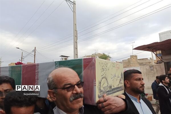 تشییع پیکر شهید گمنام در شوشتر