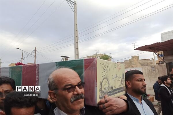 تشییع پیکر شهید گمنام در شوشتر
