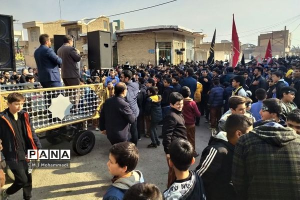 دسته عزاداری نوجوانان فاطمی در شهر قنوات قم