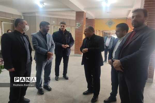 افتتاحیه نمایشگاه نقاشی در نگارخانه کانون فرهنگی و تربیتی شهدای پاکدشت