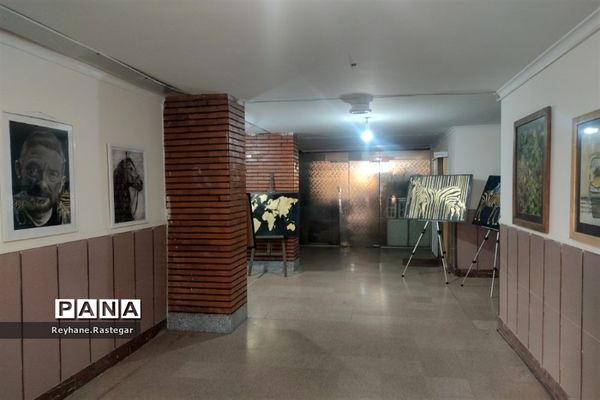 افتتاحیه نمایشگاه نقاشی در نگارخانه کانون فرهنگی و تربیتی شهدای پاکدشت