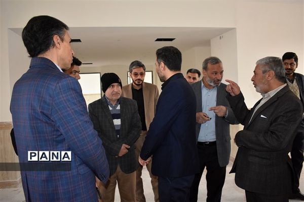 بازدیدمشاوراقتصادی استاندار و مدیر سازمان برنامه وبودجه استان از پروژه های اقتصادی و عمرانی بهاباد