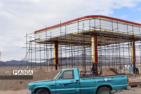 بازدیدمشاوراقتصادی استاندار و مدیر سازمان برنامه وبودجه استان از پروژه های اقتصادی و عمرانی بهاباد