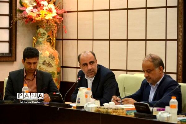 نشست شورای پشتیبانی سواد‌آموزی استان بوشهر