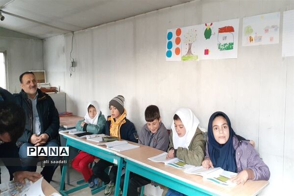 بازدید مدیر آموزش و پرورش شهرستان کلات از مدارس محلات عشایری