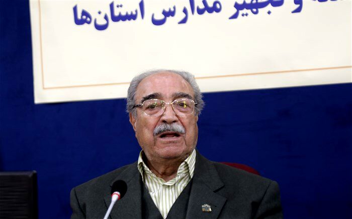 بسیاری از مشکلات جامعه با بهره‌مندی درست از ظرفیت خیران قابل حل است
