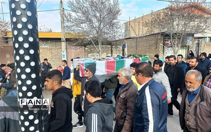 تشییع پیکر شهید گمنام در روستای باقرآباد قم