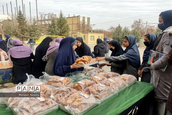 مراسم سوگواری حضرت فاطمه (س) در دبیرستان پروفسور رضا