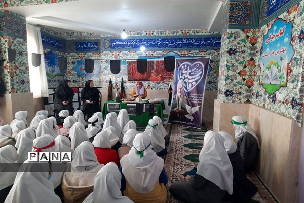اجرای برنامه‌های مذهبی مدارس ملارد در ایام فاطمیه