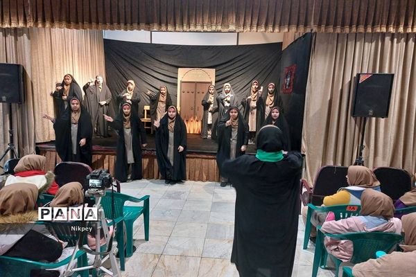 بزرگداشت شهادت حضرت فاطمه(س) در دبیرستان حجاب منطقه ۱۳