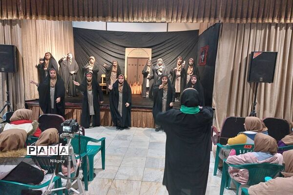 بزرگداشت شهادت حضرت فاطمه(س) در دبیرستان حجاب منطقه ۱۳