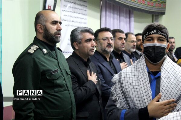 به صدا درآمدن زنگ استقبال از لاله‌های سرخ در ساری