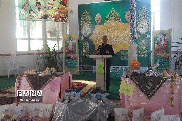 مراسم جشن تکلیف دانش‌آموزان در امامزاده سید محمد (ع) کاشمر