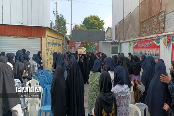 تشییع شهید گمنام در دبیرستان ایده‌آل دوره اول و دوم دواس بوشهر