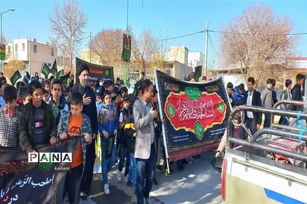 قافله عزای نوگلان فاطمی در مشهدمرغاب به‌مناسبت شهادت حضرت فاطمه زهرا (س)