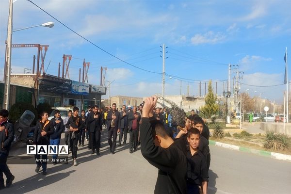 دانش‌آموزان کندر در سوگ حضرت فاطمه زهرا(س)