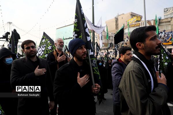 اجتماع فاطمیون در میدان هفت تیر