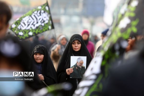 اجتماع فاطمیون در میدان هفت تیر