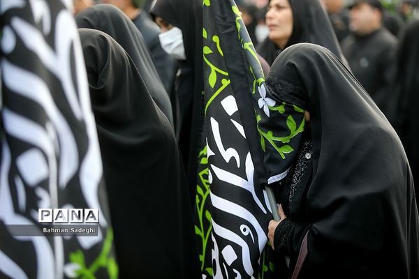 اجتماع فاطمیون در میدان هفت تیر