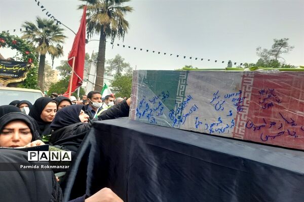 مراسم تشییع پیکر مطهر شهید گمنام  در شیراز