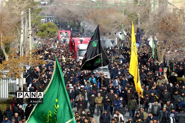 تشییع پیکر پاک شهدا گمنام در سالروز شهادت حضرت زهرا (س) در اصفهان