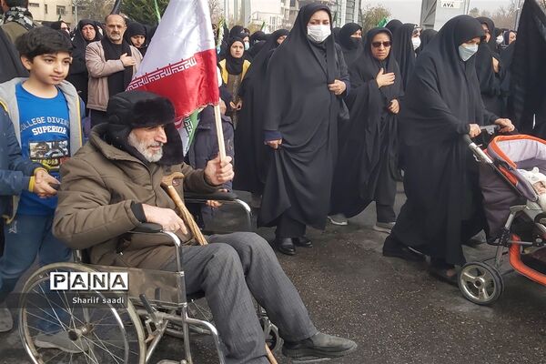 مراسم تشییع هشت تن از شهدای گمنام دوران دفاع مقدس در شیراز