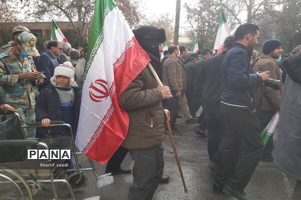 مراسم تشییع هشت تن از شهدای گمنام دوران دفاع مقدس در شیراز