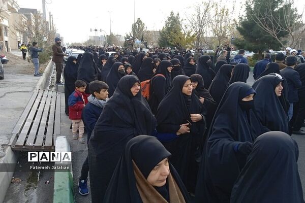تشییع و خاکسپاری شهدای گمنام در قم