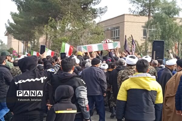 تشییع و خاکسپاری شهدای گمنام در قم