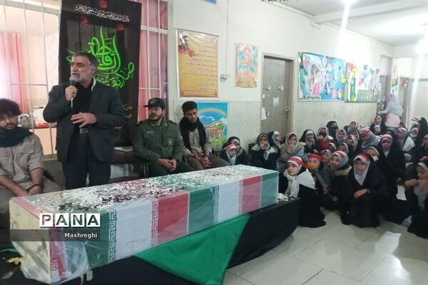 تشییع شهید گمنام در مدارس کاشان