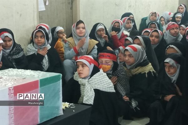 تشییع شهید گمنام در مدارس کاشان