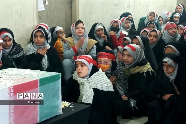 تشییع شهید گمنام در مدارس کاشان