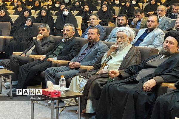 تجدیدمیثاق با اامام راحل در سالروز تاسیس نهضت سواد‌آموزی