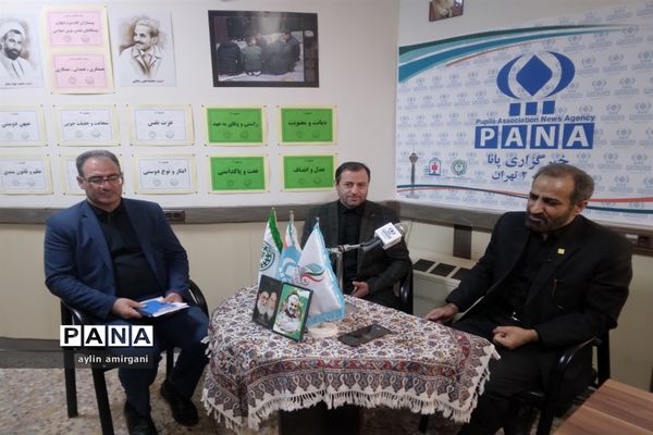 نشست هم‌اندیشی مدیران سازمان دانش آموزی مناطق شهرتهران