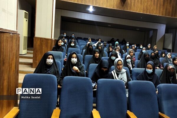 همایش دانش‌آموزان تراز انقلاب اسلامی در بوشهر