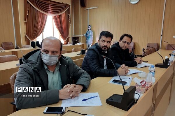 نشست مشترک کارگروه اشتغال و شورای مهارت در شهرستان دماوند