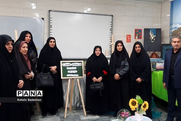 برگزاری کمیته هدایت تحصیلی در دبیرستان فاطمه زهرا (س) ناحیه یک ری