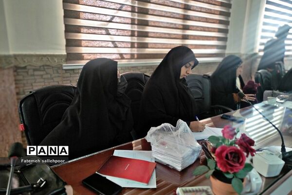 برگزاری جلسه توانمند‌سازی روحانیون طرح امین  در قرچک