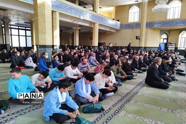 تجمع پرچمداران بصیرت در نمازجمعه ملارد