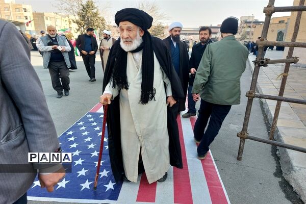 تجمع پرچمداران بصیرت در نمازجمعه ملارد