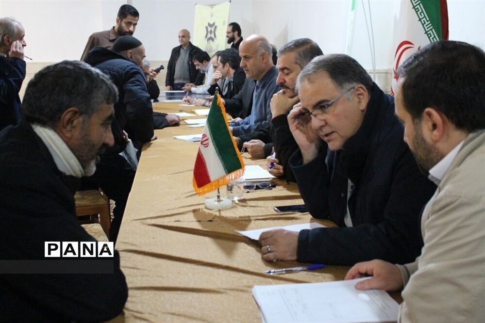 دیدار مردمی مسئولان استان زنجان  پس از اقامه نماز جمعه
