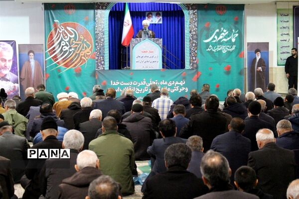 دیدار مردمی مسئولان استان زنجان  پس از اقامه نماز جمعه