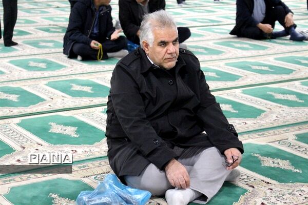 دیدار مردمی مسئولان استان زنجان  پس از اقامه نماز جمعه