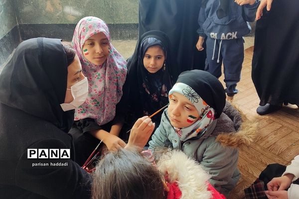 راهپیمایی دانش‌آموزان و مردم ولایتمدار شهرستان شهریار در روز ۹دی