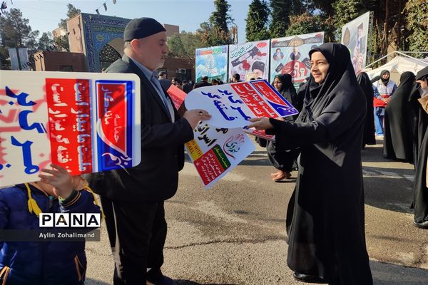 برگزاری مراسم پرشور ۹ دی در شهرستان رباط کریم