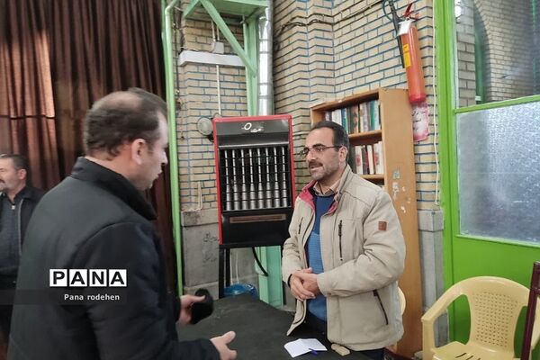 برپایی میزخدمت به صورت گسترده در بخش‌های شهرستان دماوند