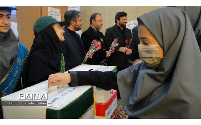 انتخابات شهردار مدرسه فرصتی برای حضور دانش‌آموزان در فعالیت‌های اجتماعی است