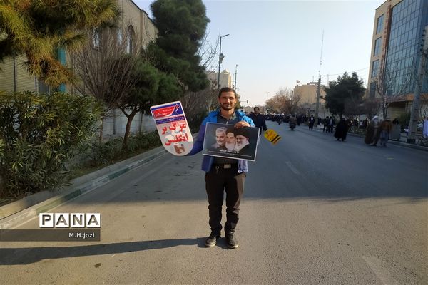 جلوه‌هایی از راهپیمایی یوم الله ۹ دی در قم