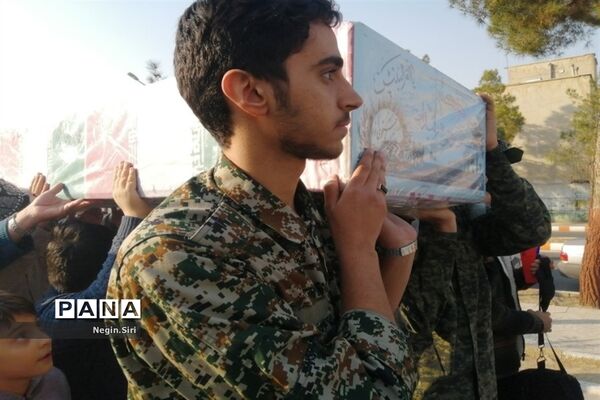 تشییع پیکر مقدس دو شهید دفاع مقدس در شهرک شهید نامجو پاکدشت