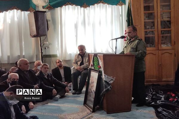 مراسم یادواره شهید سردار حاج قاسم سلیمانی در اداره‌کل آموزش و پرورش فارس